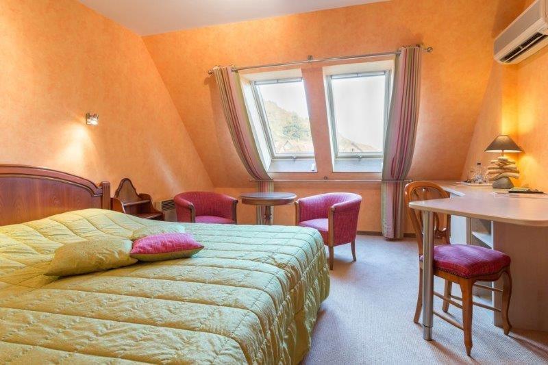 Auberge Du Cheval Blanc Depuis 1785 Westhalten Dış mekan fotoğraf
